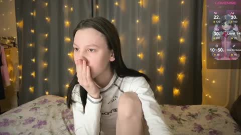 Snapshot of na_prikole_ chatting on 02/10/25, 08:31 Vanessa and Julia online show from 02/10/25, 08:31