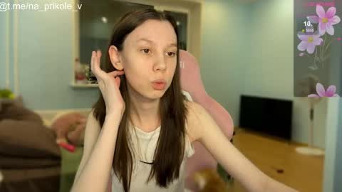 Snapshot of na_prikole_ chatting on 10/17/25, 07:27 Vanessa and Julia online show from 10/17/25, 07:27