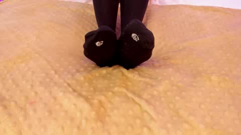 AMY online show from 12/04/25, 07:22