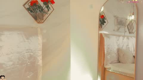 Snapshot of naamah_b chatting on 11/10/25, 02:05 naamah_b online show from 11/10/25, 02:05