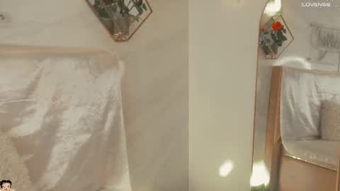 Snapshot of naamah_b chatting on 11/21/25, 03:54 naamah_b online show from 11/21/25, 03:54