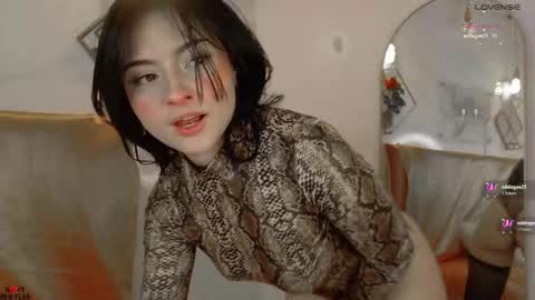 naamah_b online show from 01/10/26, 02:30