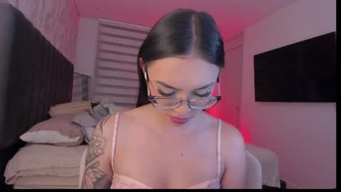 anny online show from 04/12/26, 12:04