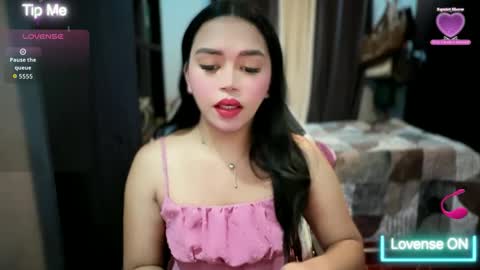 Nadia online show from 04/18/26, 09:57