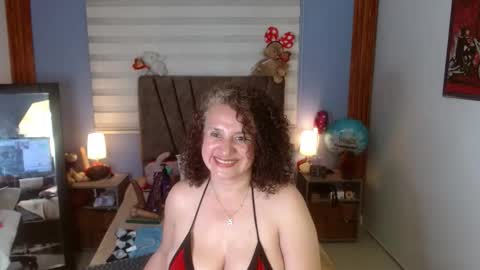 nadia_84 online show from 09/23/25, 07:28