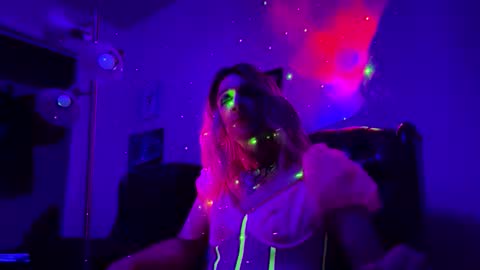 nadia_crivello online show from 12/14/25, 07:47