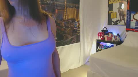 Snapshot of nadia_vixen chatting on 02/11/25, 06:55 Nadia Vixen online show from 02/11/25, 06:55