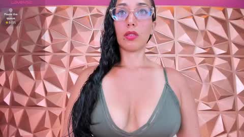 nadiajalil online show from 04/29/26, 08:15