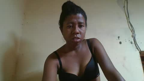 nadiasando online show from 12/19/25, 08:21