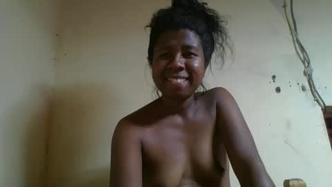 nadiasando online show from 12/22/25, 06:27