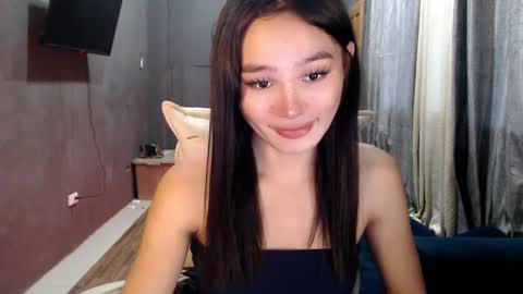 nadiestar online show from 03/06/25, 08:19