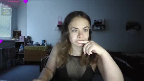 nadiiamorgun online show from 10/06/25, 05:49