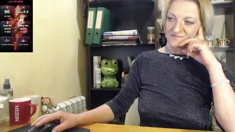 Nadin online show from 04/12/26, 05:40