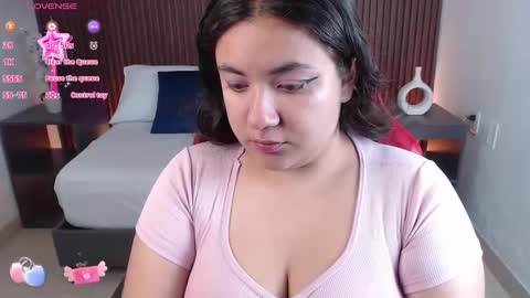 Snapshot of nadine_russo chatting on 12/03/24, 07:11 Nadine online show from 12/03/24, 07:11