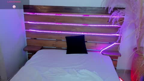 Nadine online show from 04/08/26, 11:16