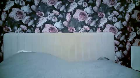 Nadjia online show from 12/18/25, 11:55