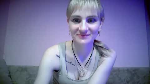 Nadjia online show from 12/21/25, 04:41