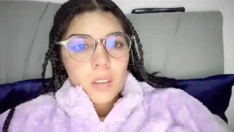 naduu__xx online show from 01/03/25, 03:05