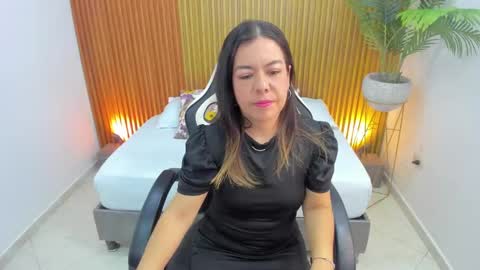 N A H I A online show from 03/04/25, 11:51