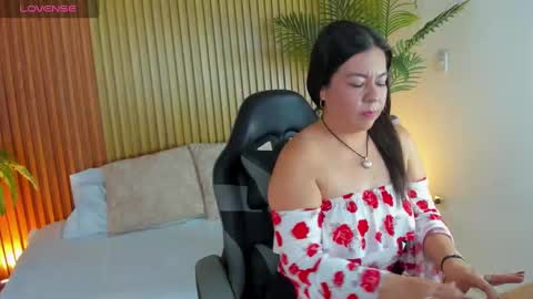 N A H I A online show from 10/24/25, 02:13