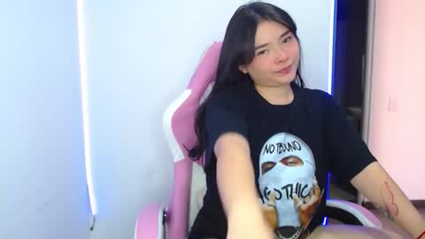 nahia cute     only   online show from 12/18/25, 07:09