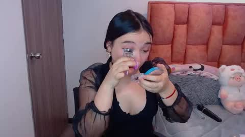 nahia cute     only   online show from 02/13/26, 05:09