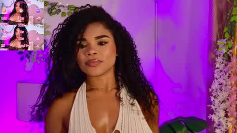 NahiaraReina  online show from 04/08/26, 01:55