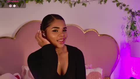 Snapshot of nahiarareina chatting on 06/11/26, 03:32 NahiaraReina online show from 06/11/26, 03:32