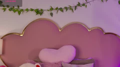 Snapshot of nahiarareina chatting on 06/22/26, 01:30 NahiaraReina online show from 06/22/26, 01:30