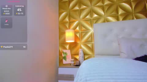 NahiaVictoria  online show from 03/06/25, 07:03