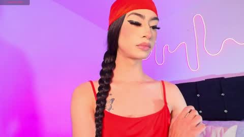 NahiaVictoria  online show from 04/01/26, 03:09