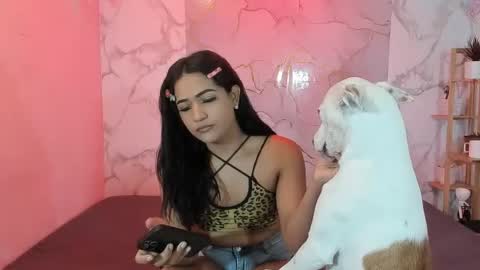 Snapshot of nahomi_hot2002 chatting on 07/05/26, 01:07 nahomi_hot2002 online show from 07/05/26, 01:07
