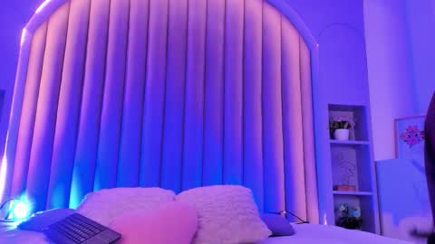  VICTORIA  online show from 02/21/25, 07:32