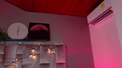  VICTORIA  online show from 02/03/26, 07:41