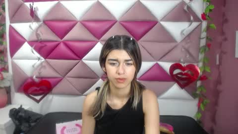 NahomiConnorr online show from 01/13/25, 09:31