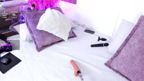 Nahomii online show from 02/14/26, 07:21