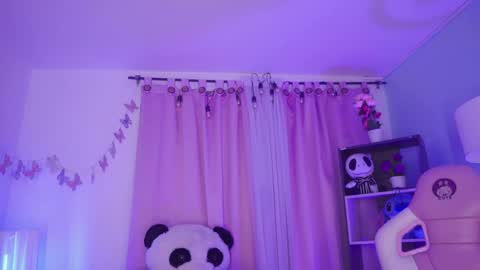 nahomy 2308 online show from 05/19/26, 11:38