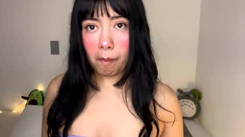 nahomy online show from 03/28/26, 01:22