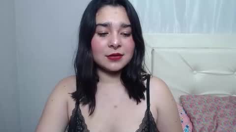 Snapshot of nahomy_larsen chatting on 12/13/24, 03:00 Nahomy online show from 12/13/24, 03:00