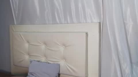 Snapshot of nahomy_larsen chatting on 12/20/24, 05:08 Nahomy online show from 12/20/24, 05:08