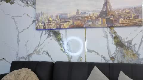 nahomy_smith23_aws online show from 11/23/25, 09:36