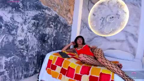 nahomyrusell online show from 04/16/26, 10:12