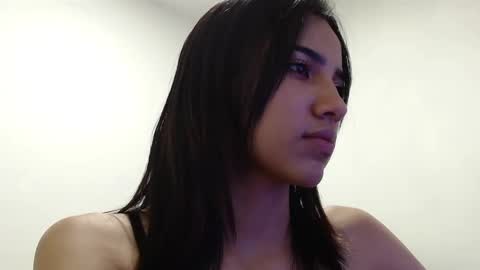 Snapshot of naiakit18 chatting on 01/11/25, 01:37 naiakit18 online show from 01/11/25, 01:37