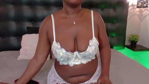 naiaramasson_ online show from 04/09/26, 11:59