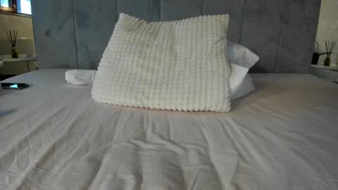 Snapshot of naila18 chatting on 02/05/25, 06:02 Naila online show from 02/05/25, 06:02