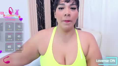 Nailha online show from 06/19/26, 09:29