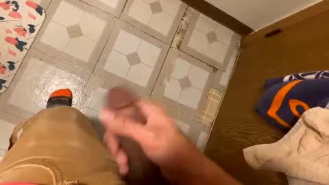 nairda2senoniuq online show from 12/18/24, 05:59