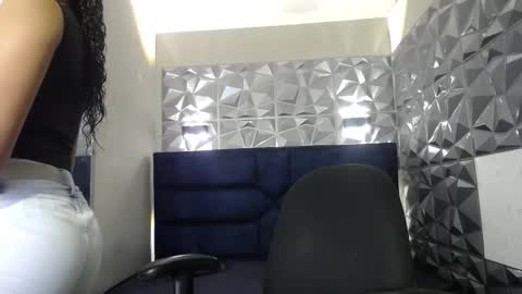 Snapshot of nairobi8 chatting on 09/28/25, 02:55 nairobi8 online show from 09/28/25, 02:55