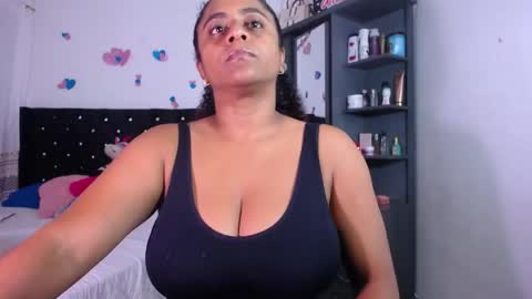 Snapshot of nairovi_cherry chatting on 05/27/26, 08:06 Nairovy online show from 05/27/26, 08:06