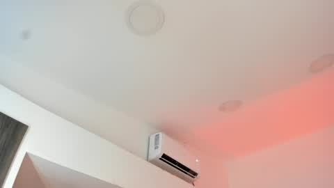 INSTAGRAM  m2221     online show from 12/19/24, 11:39